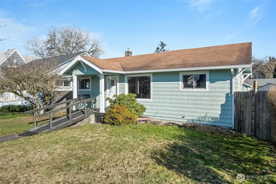 438 Front Avenue, Castle Rock, WA 98611 - #3