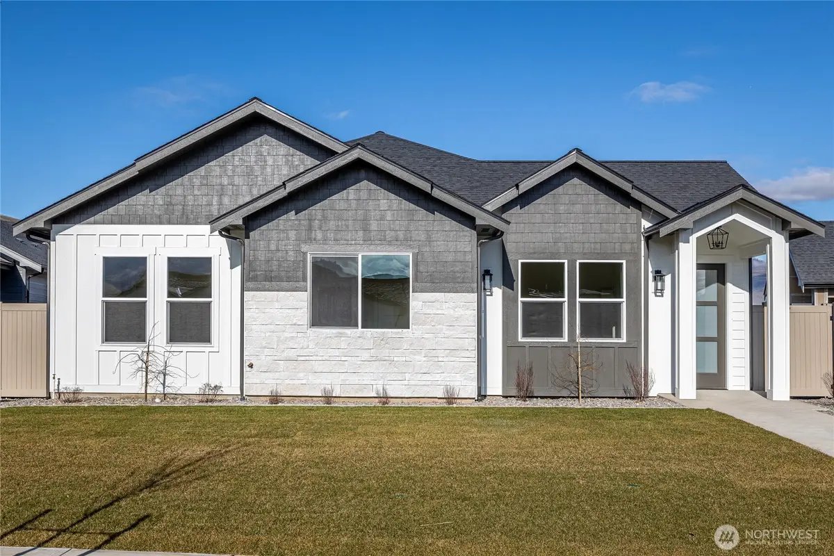 910 Racine Springs Drive, Wenatchee, WA 98801 - #1