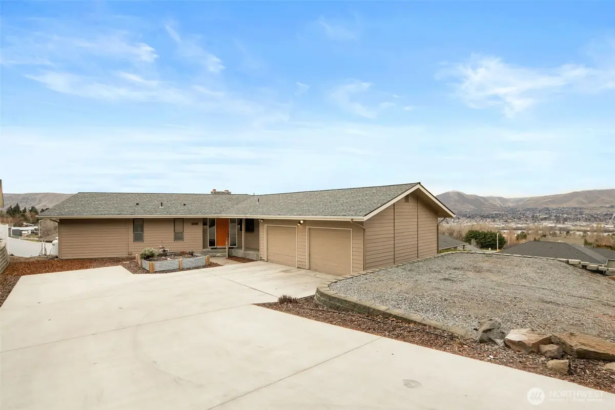 570 Bengal Lane, East Wenatchee, WA 98802 - Image #1