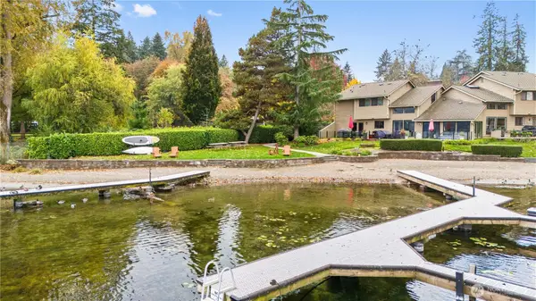 17519 NE 38th Court #9B, Redmond, WA 98052