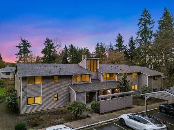 9919 NE 144th Lane #603, Kirkland, WA 98034