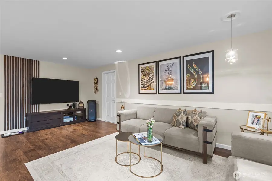 1073 SW 326th Street, Federal Way, WA 98023 - #2