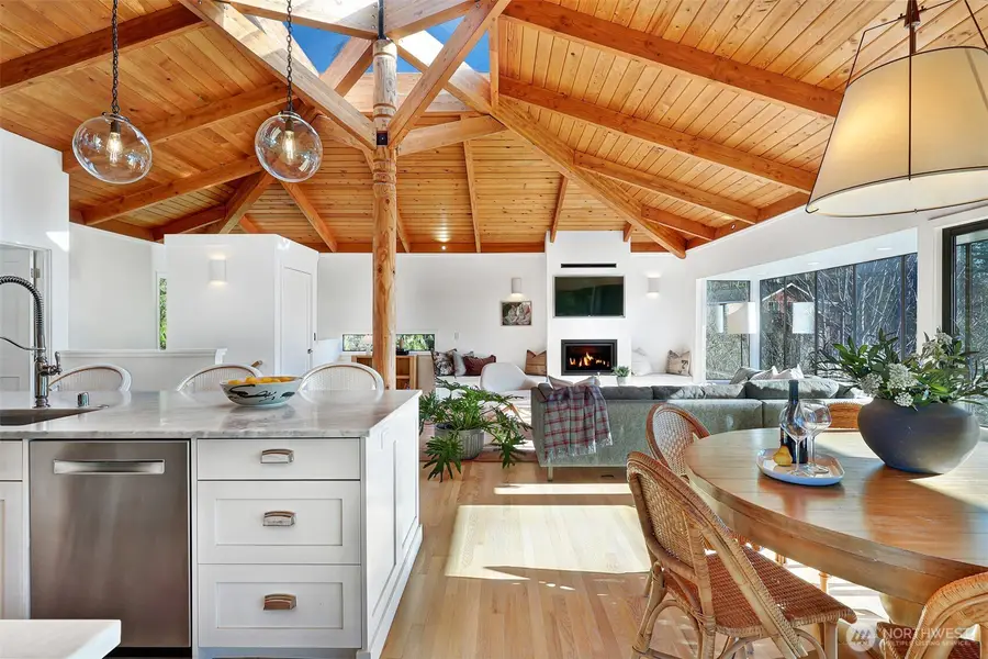 8026 46th Avenue Sw, Seattle, WA 98136 - #2