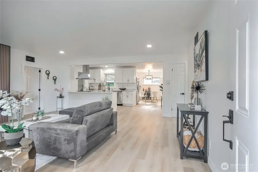 302 S 76th Street, Tacoma, WA 98408 - Image #3