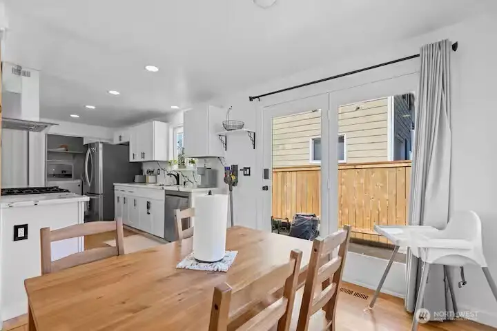 28615 14th Avenue S, Federal Way, WA 98003 - #2