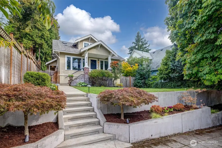5718 Palatine Avenue N, Seattle, WA 98103 - Image #2