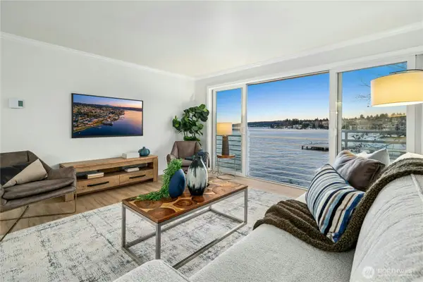 733 Lake Street S #202, Kirkland, WA 98033