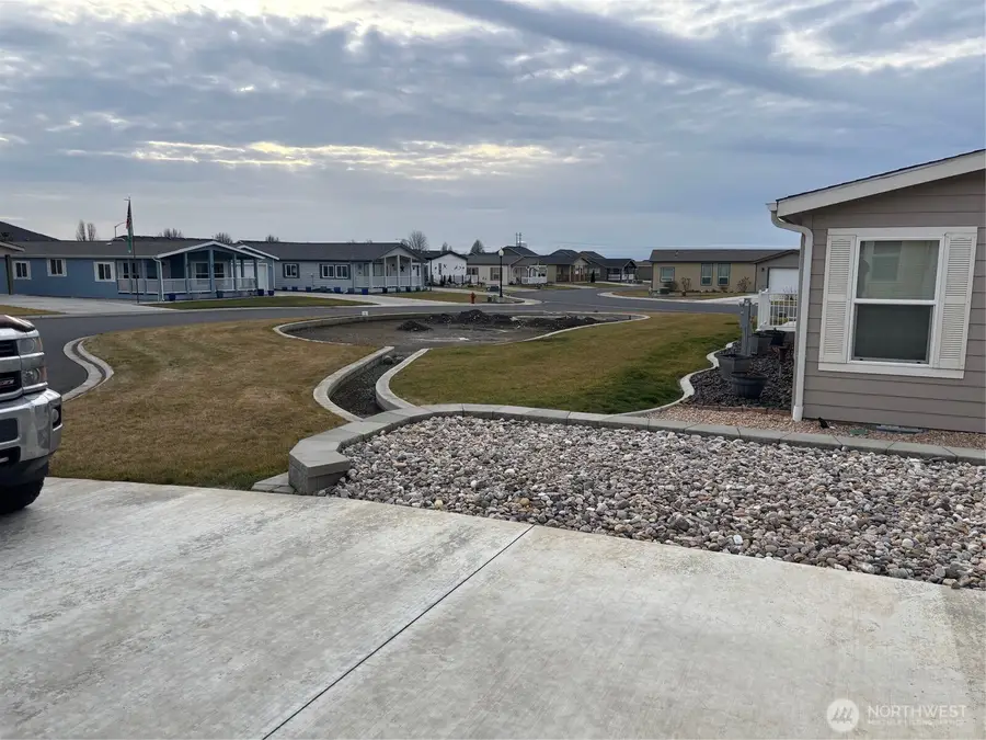 1701 E Burr Avenue #55, Moses Lake, WA 98837 - Image #2