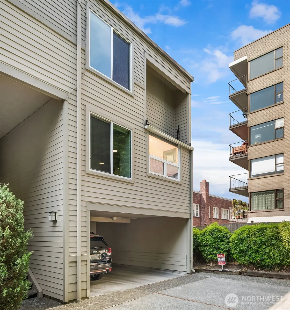 202 W Olympic Place #405, Seattle, WA 98119 - Image #1