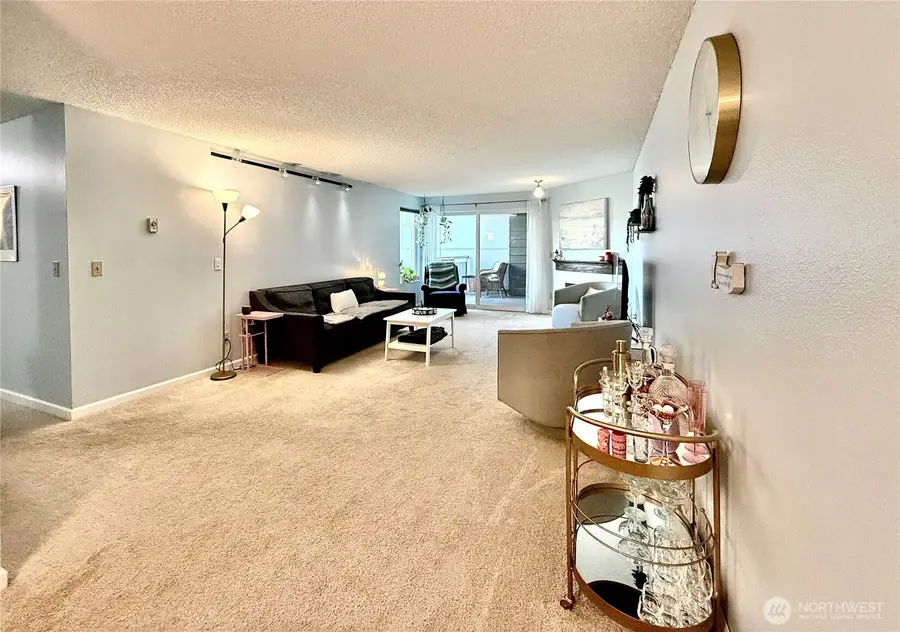 10501 8th Avenue Ne #335, Seattle, WA 98125 - #2