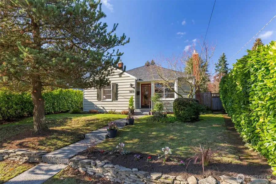 10739 Fremont Avenue N, Seattle, WA 98133 - #2