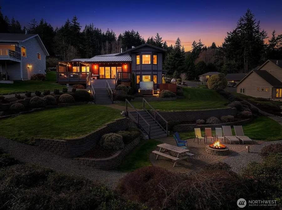 896 Snowshoe Place, Greenbank, WA 98253 - #2