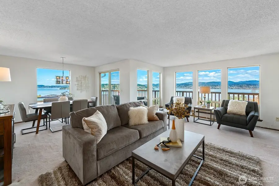 9928 64th Avenue S, Seattle, WA 98118 - #3