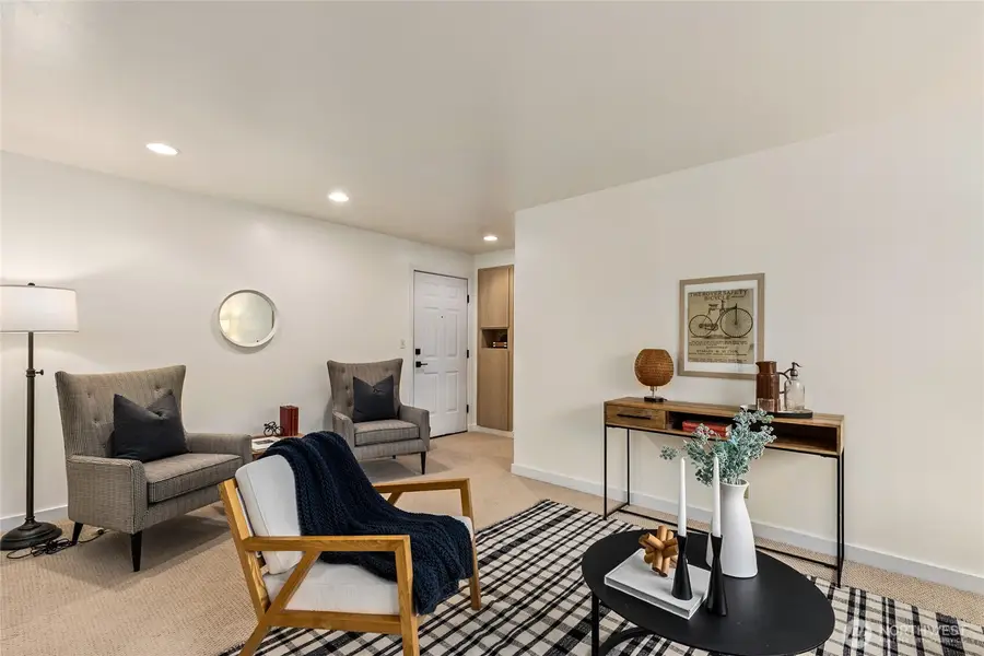 2111 E John Street #202, Seattle, WA 98112 - Image #3