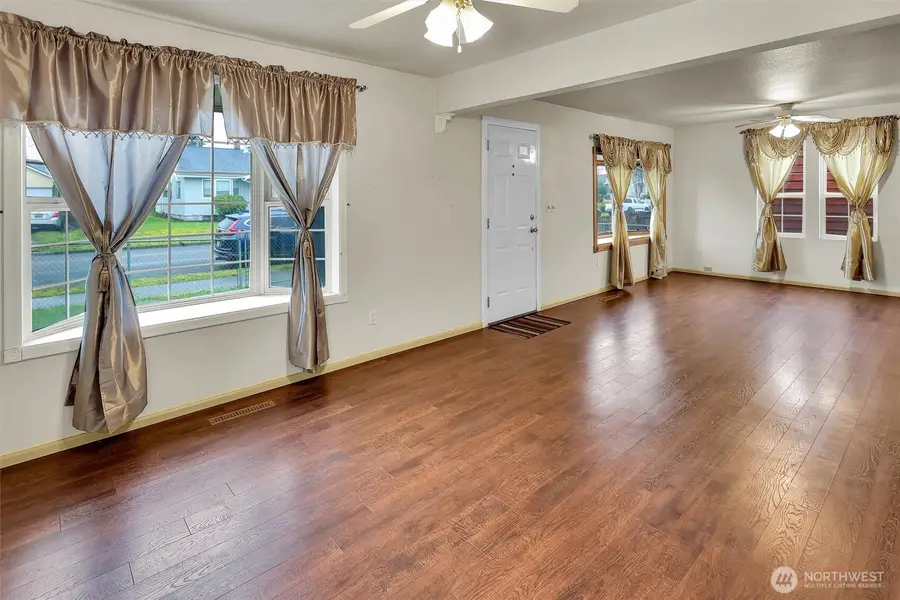 6423 S Montgomery Street, Tacoma, WA 98409 - #2