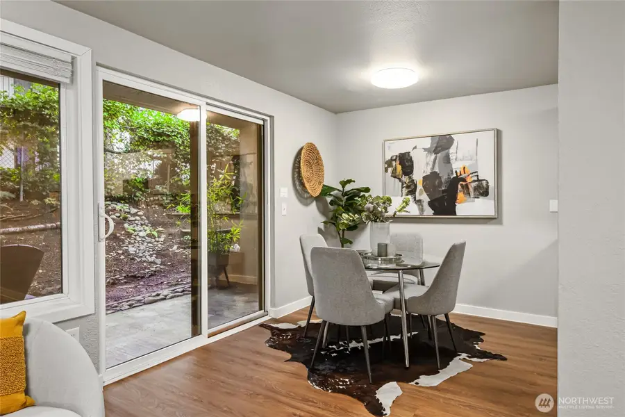 12527 NE 117th Place #F5, Kirkland, WA 98034 - #3