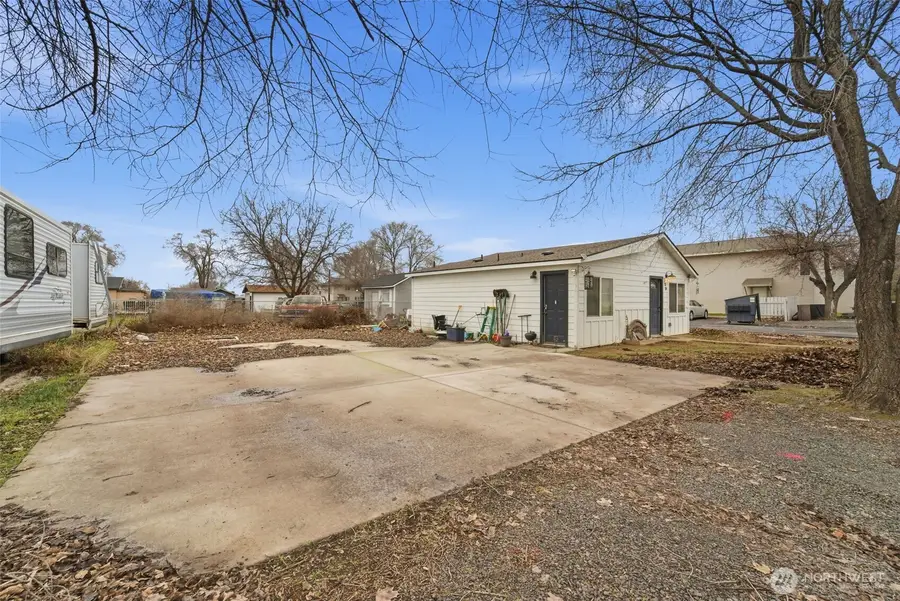 306 E 5th Avenue, Warden, WA 98857 - #2