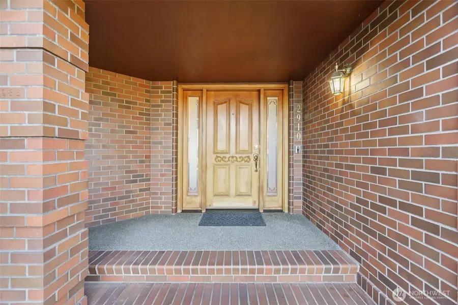 2910 13th Street Sw, Puyallup, WA 98373 - #2