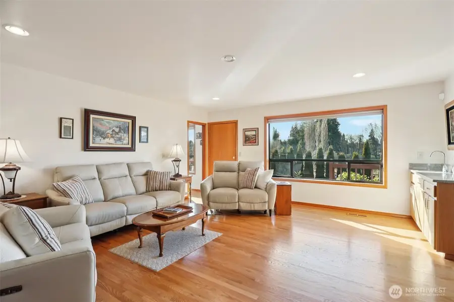 2910 13th Street Sw, Puyallup, WA 98373 - #3