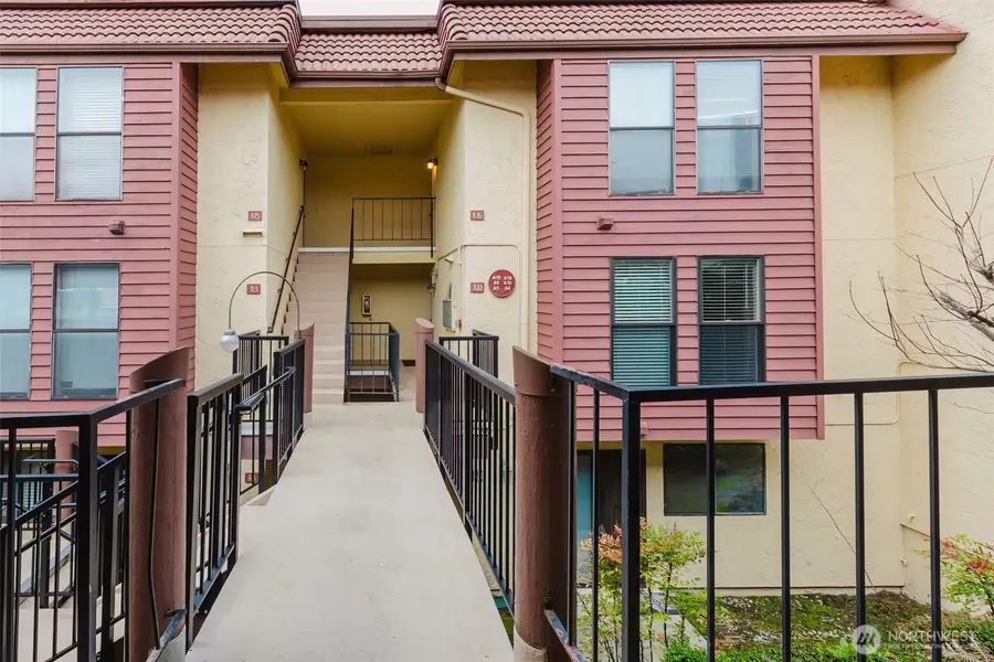 1775 W Sunn Fjord Lane #A-10, Bremerton, WA 98312 - #2