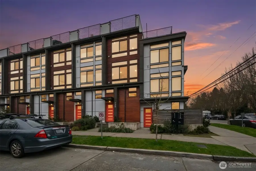 728 N 43rd Street, Seattle, WA 98103 - #2