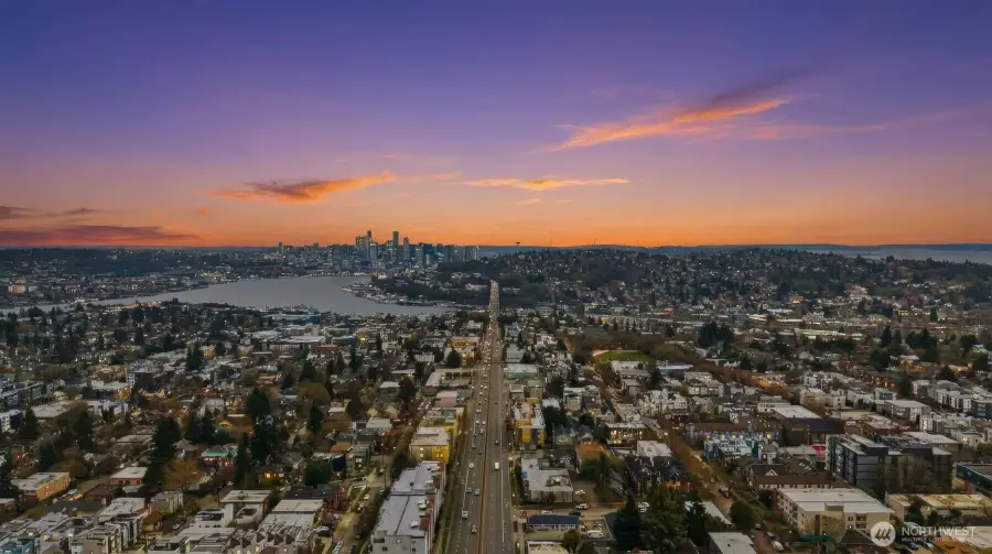 728 N 43rd Street, Seattle, WA 98103 - #3