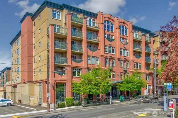 123 Queen Anne Avenue N #305, Seattle, WA 98109