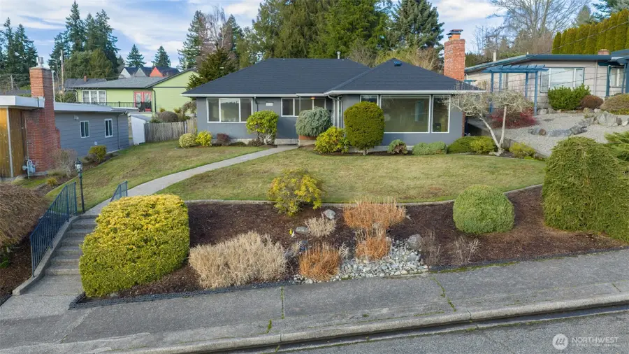 2110 E 17th Street, Bremerton, WA 98310 - #2