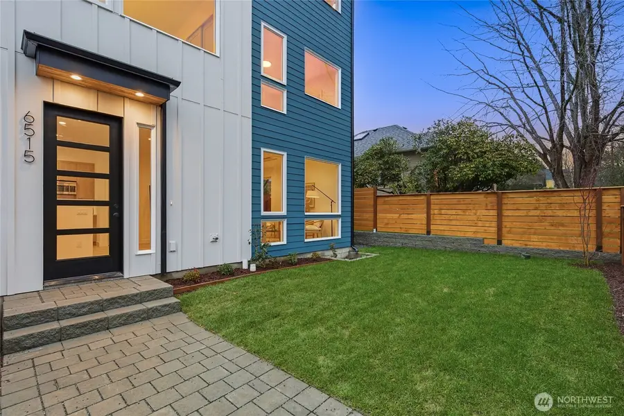 6515 19th Avenue Nw, Seattle, WA 98117 - Image #2