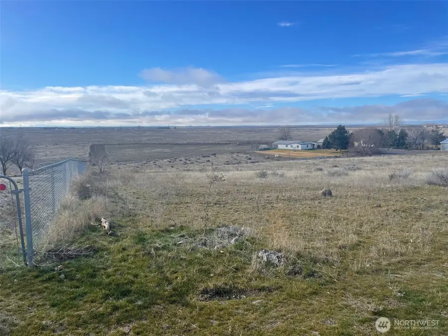 8686 Neppel Road Ne #23, Moses Lake, WA 98837 - Image #2