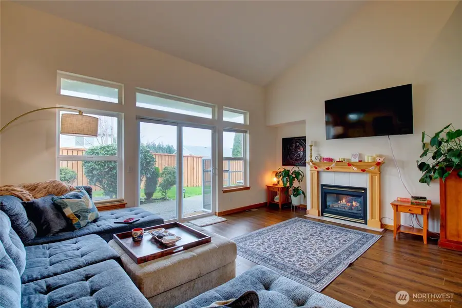 170 13th Court, Oak Harbor, WA 98277 - #3