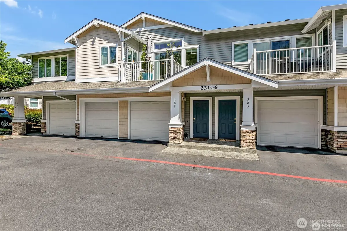 22106 41st Place S #302, Kent, WA 98032 - #1