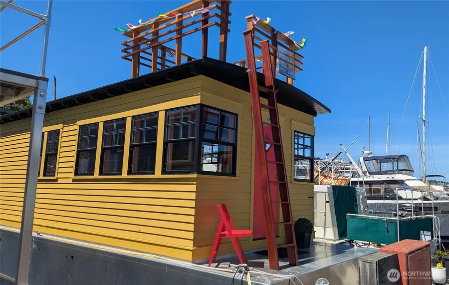 2040 Westlake Avenue N #17, Seattle, WA 98109 - #3