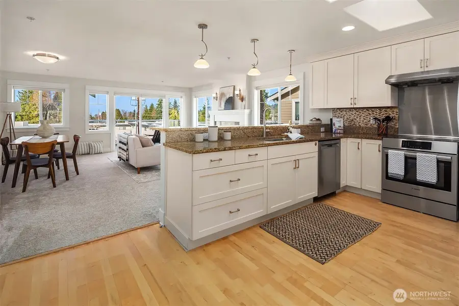 616 Glen Street #202, Edmonds, WA 98020 - #3