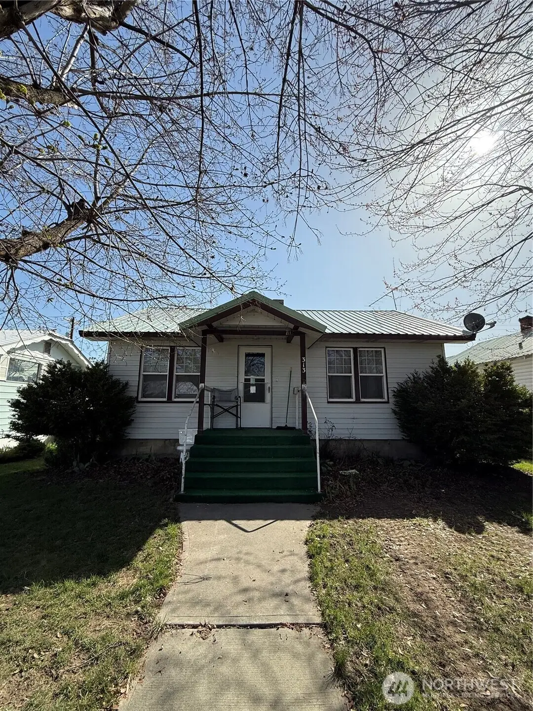 313 S Birch St, Omak, WA 98841 - #1