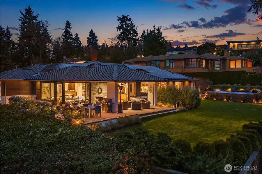 8631 NE 19th Place, Clyde Hill, WA 98004 - #2