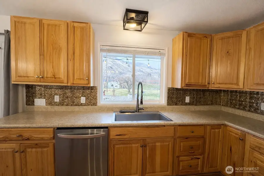 714 Juniper, Oroville, WA 98844 - #3