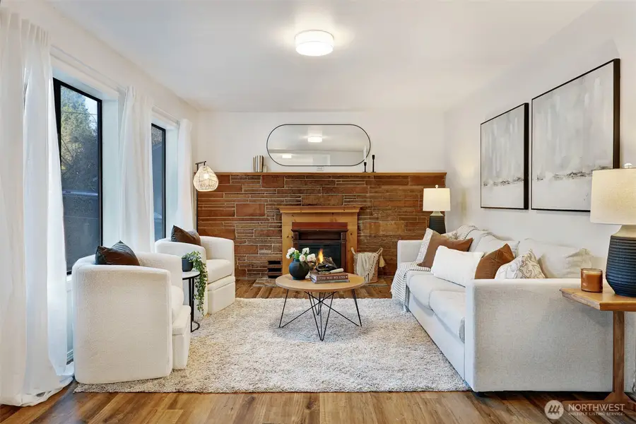 11142 8th Place S, Seattle, WA 98168 - #3