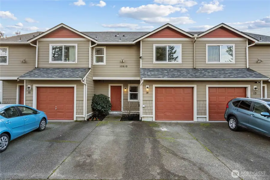 10910 13th Avenue E #14, Tacoma, WA 98445 - Image #2