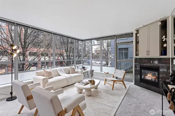 2929 1st Avenue #219, Seattle, WA 98121