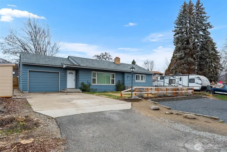 1914 Harbel Street, Wenatchee, WA 98801 - #2