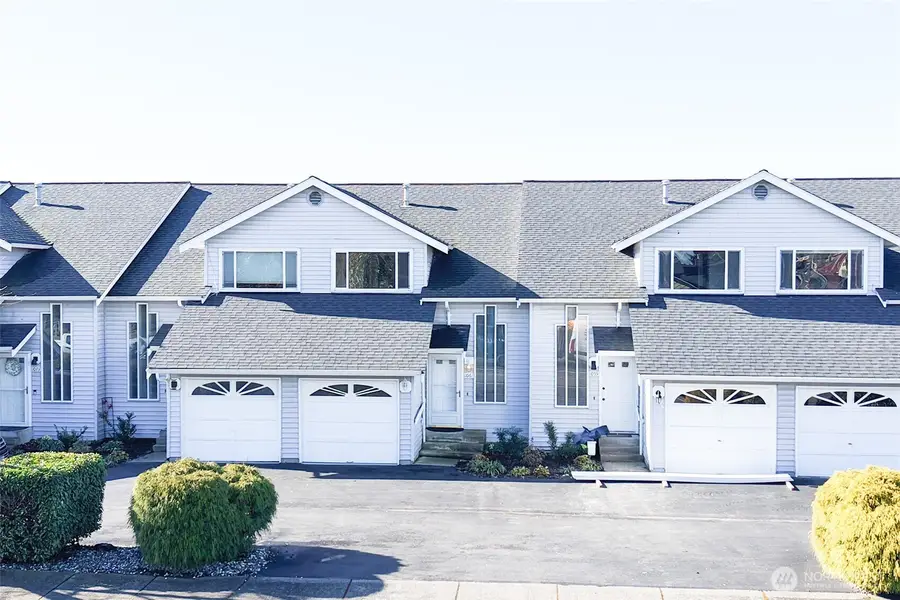 1061 Peace Portal Dr #6, Blaine, WA 98230 - #2