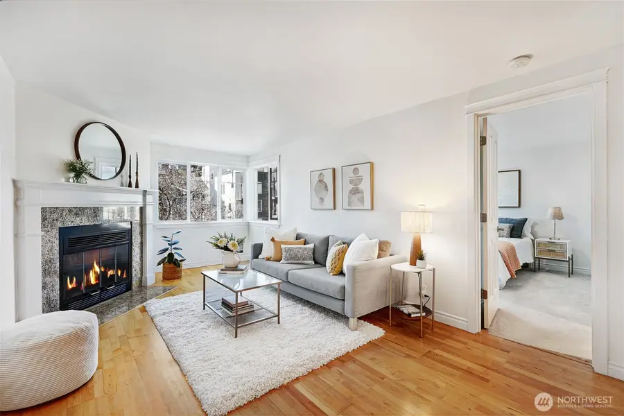 2200 Thorndyke Avenue W #402, Seattle, WA 98199 - #2