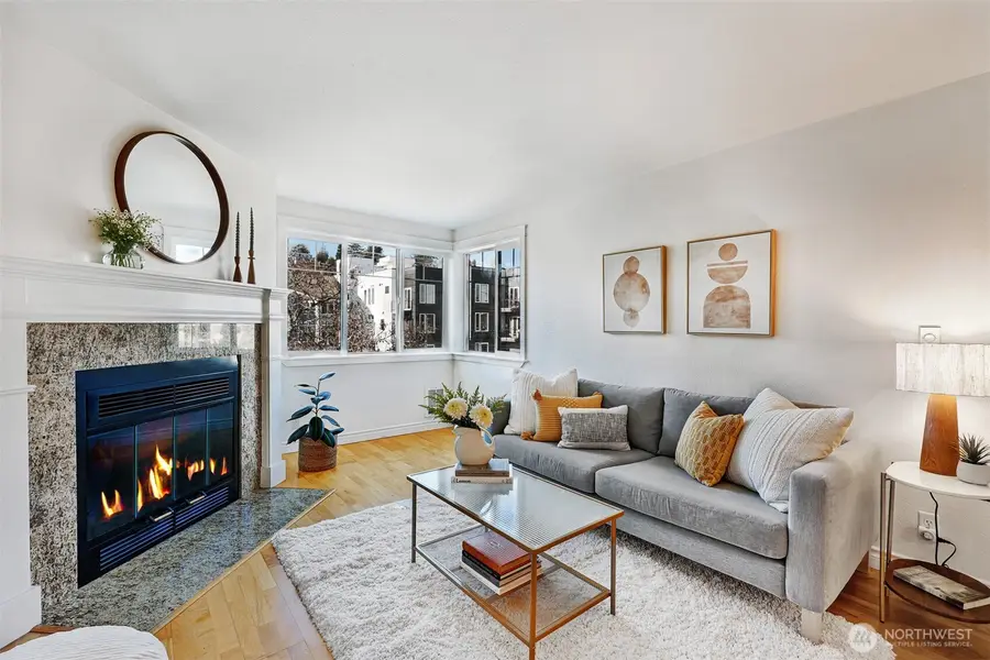 2200 Thorndyke Avenue W #402, Seattle, WA 98199 - #3