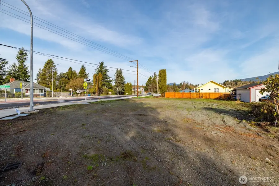 900 N Mcgarigle Road, Sedro Woolley, WA 98284 - #3