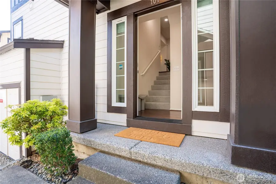 10378 157th Place Ne #101, Redmond, WA 98052 - #2