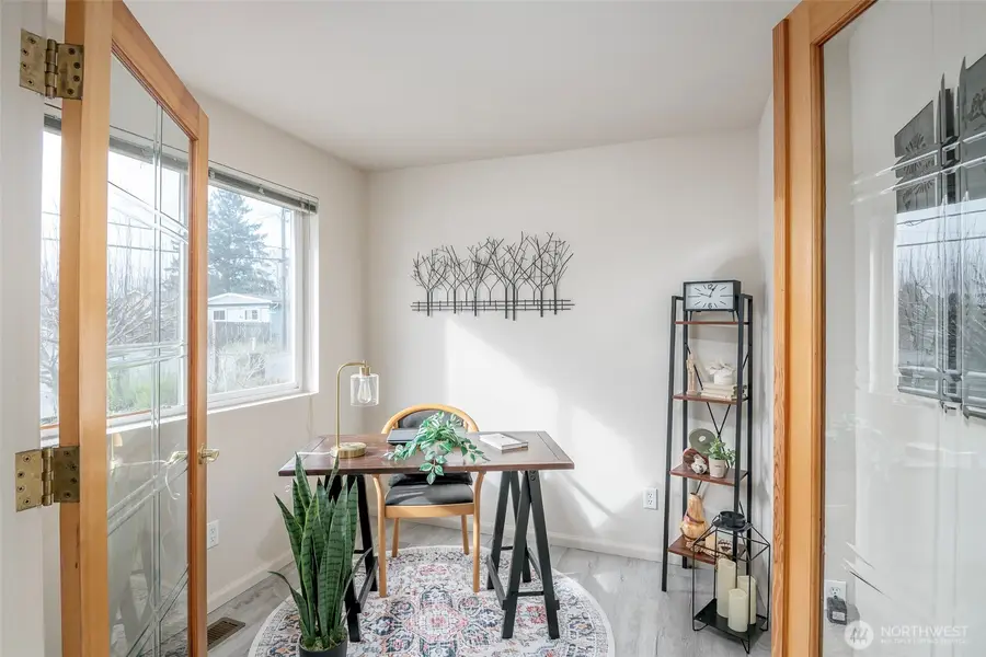 2604 NE 7th Street, Renton, WA 98056 - #3