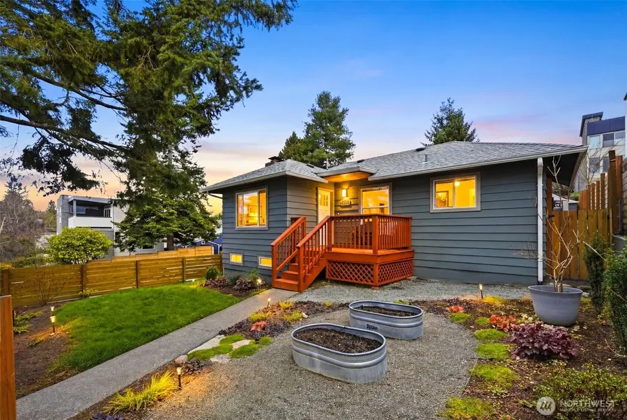 9402 36th Avenue Sw, Seattle, WA 98126 - #2