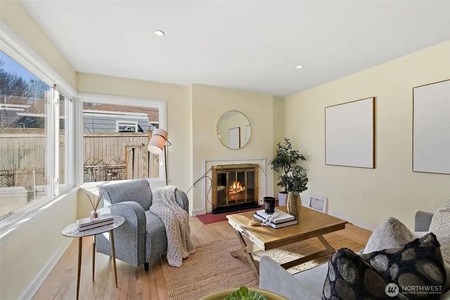 7936 35th Avenue Sw, Seattle, WA 98126 - #2