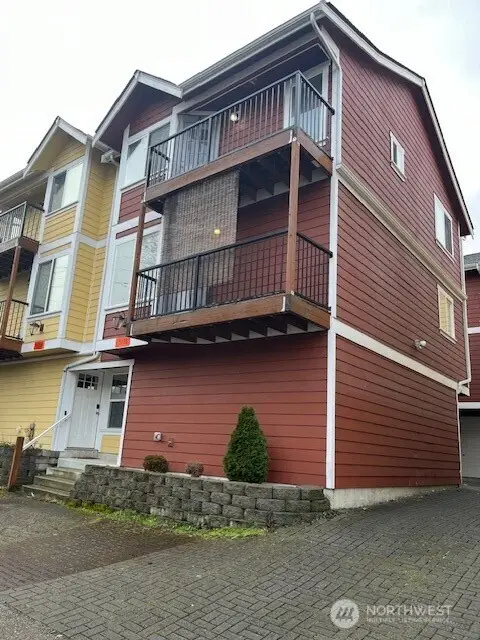 5728 Roosevelt Way Ne, Seattle, WA 98105 - #2